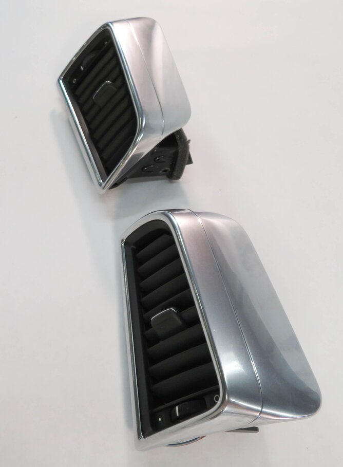 Thumbnail 3: 2012 PORSCHE PANAMERA (970 G1) REAR OUTER HEATER A/C AIR VENT SET-2