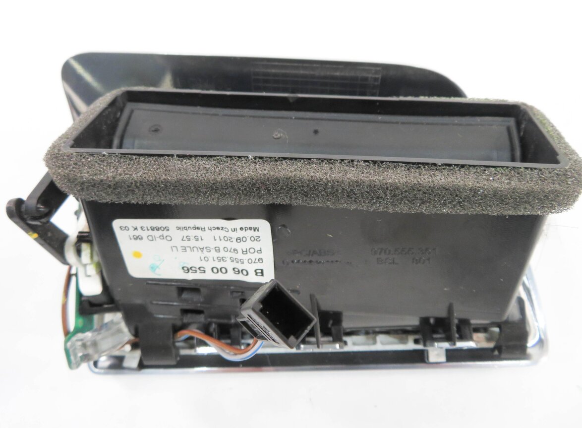 Thumbnail 6: 2012 PORSCHE PANAMERA (970 G1) REAR OUTER HEATER A/C AIR VENT SET-2