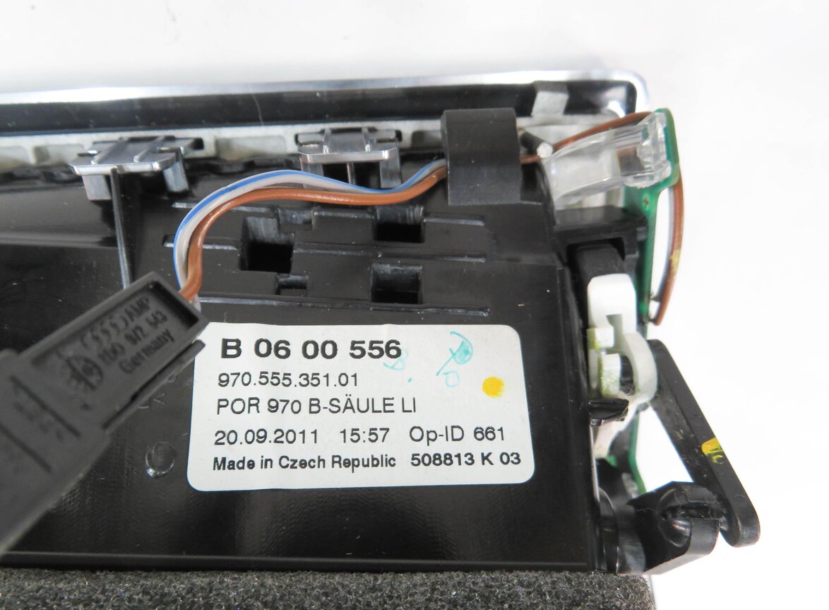 Thumbnail 7: 2012 PORSCHE PANAMERA (970 G1) REAR OUTER HEATER A/C AIR VENT SET-2