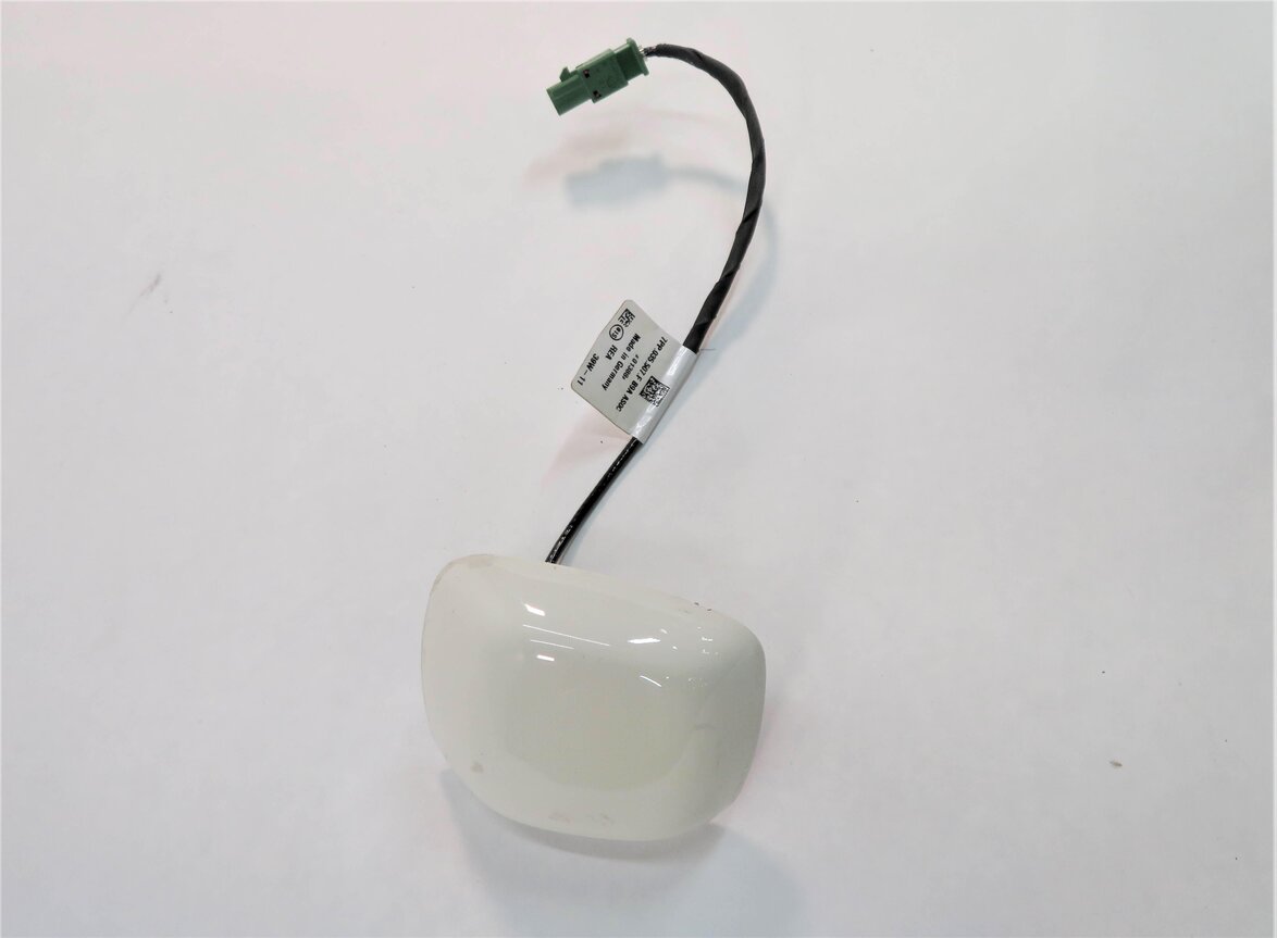 Thumbnail 2: 2010-2018 PORSCHE CAYENNE PANAMERA (958 970 G1) RADIO STEREO ANTENNA (WHITE B4)