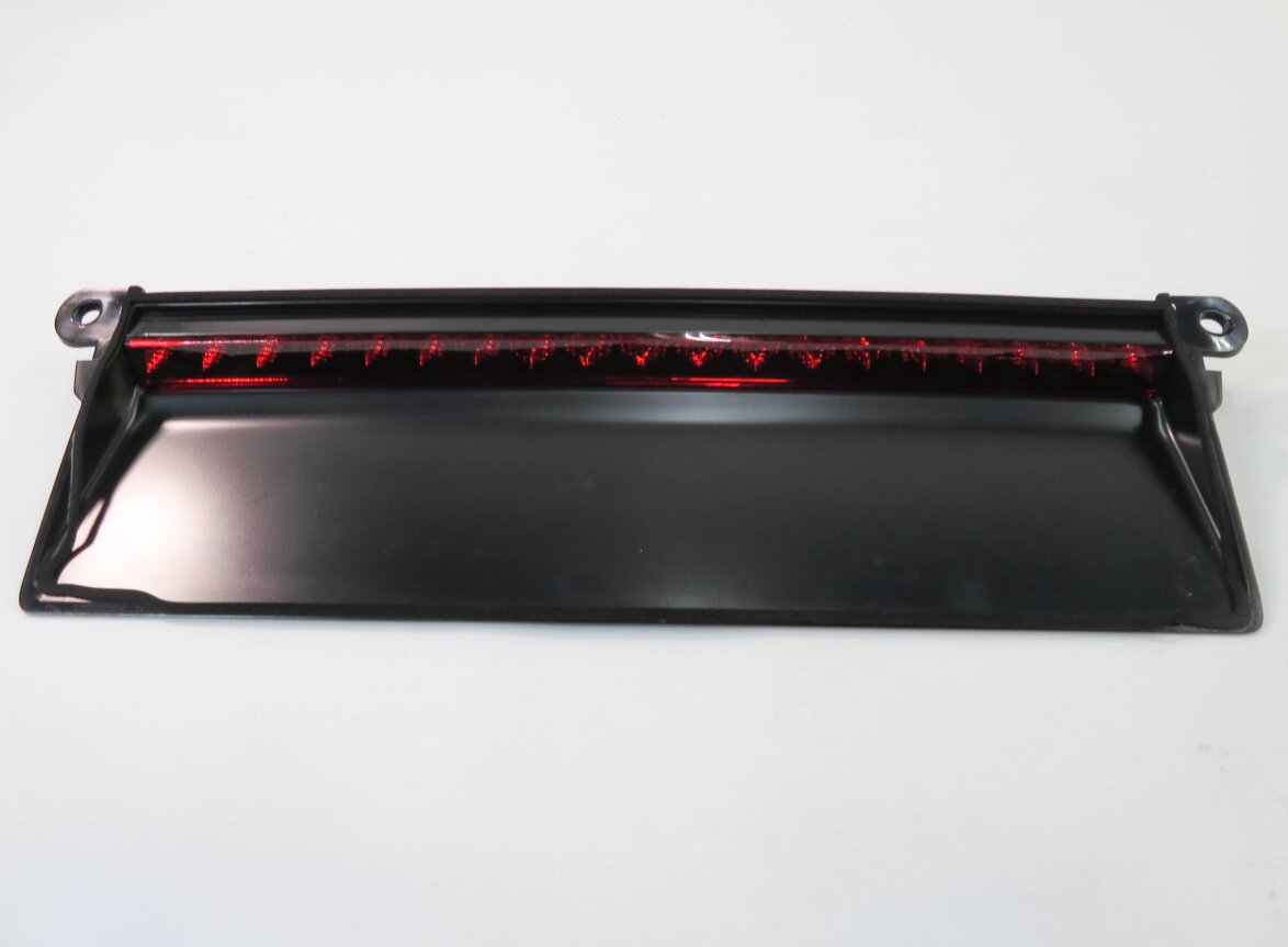 Thumbnail 5: 2012 PORSCHE PANAMERA (970 G1) REAR 3rd THIRD BRAKE LIGHT LAMP