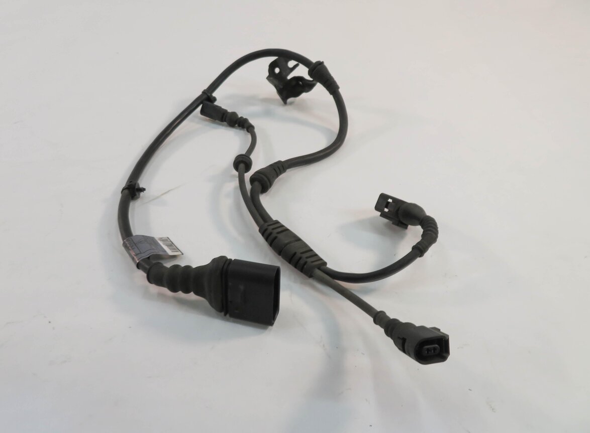 Thumbnail 2: 2012 PORSCHE PANAMERA (970 G1) RIGHT PASSENGER REAR ABS WHEEL SPEED SENSOR