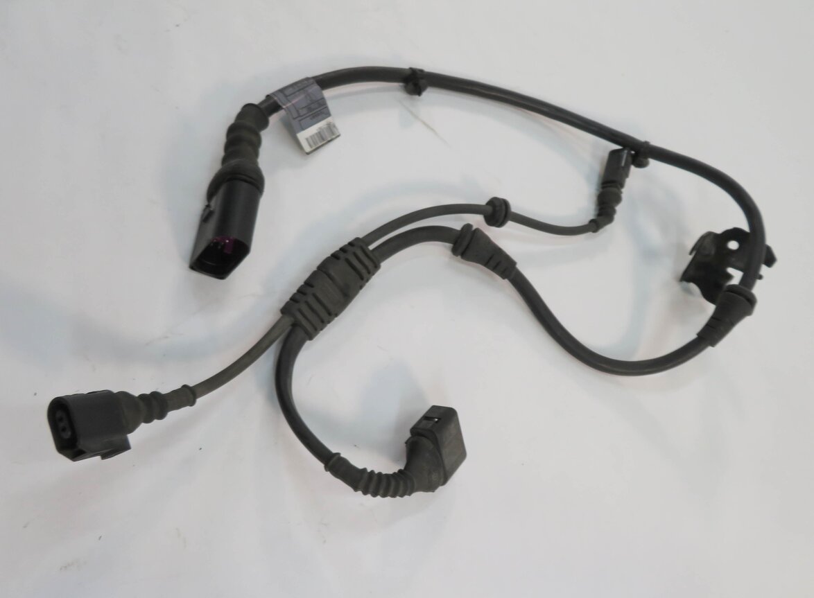 Thumbnail 3: 2012 PORSCHE PANAMERA (970 G1) RIGHT PASSENGER REAR ABS WHEEL SPEED SENSOR