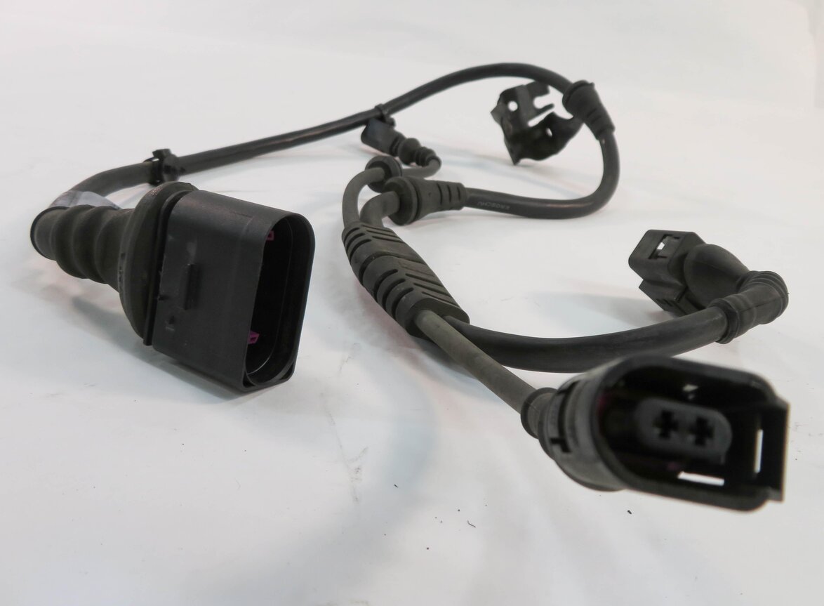 Thumbnail 5: 2012 PORSCHE PANAMERA (970 G1) RIGHT PASSENGER REAR ABS WHEEL SPEED SENSOR