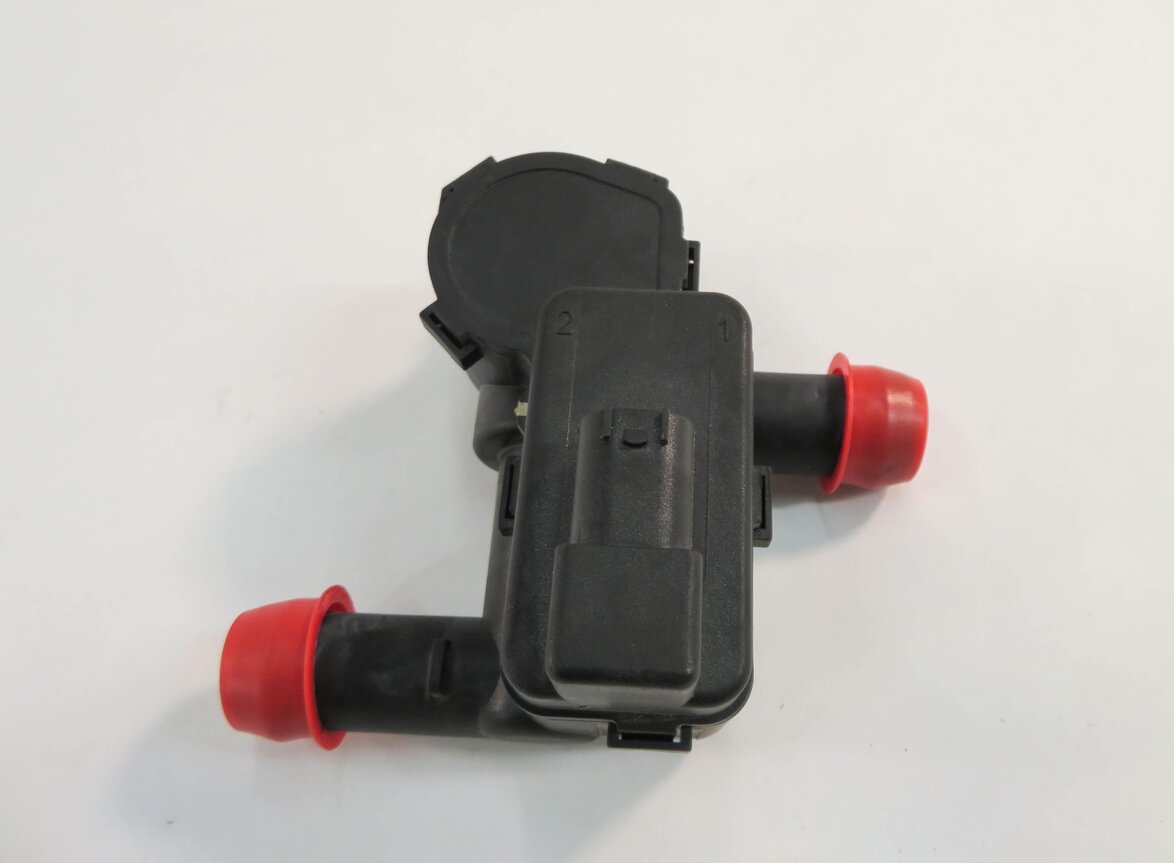 Thumbnail 5: 2012 PORSCHE PANAMERA (970 G1) 3.6L M46 ENGINE - AUX AUXILIARY WATER PUMP