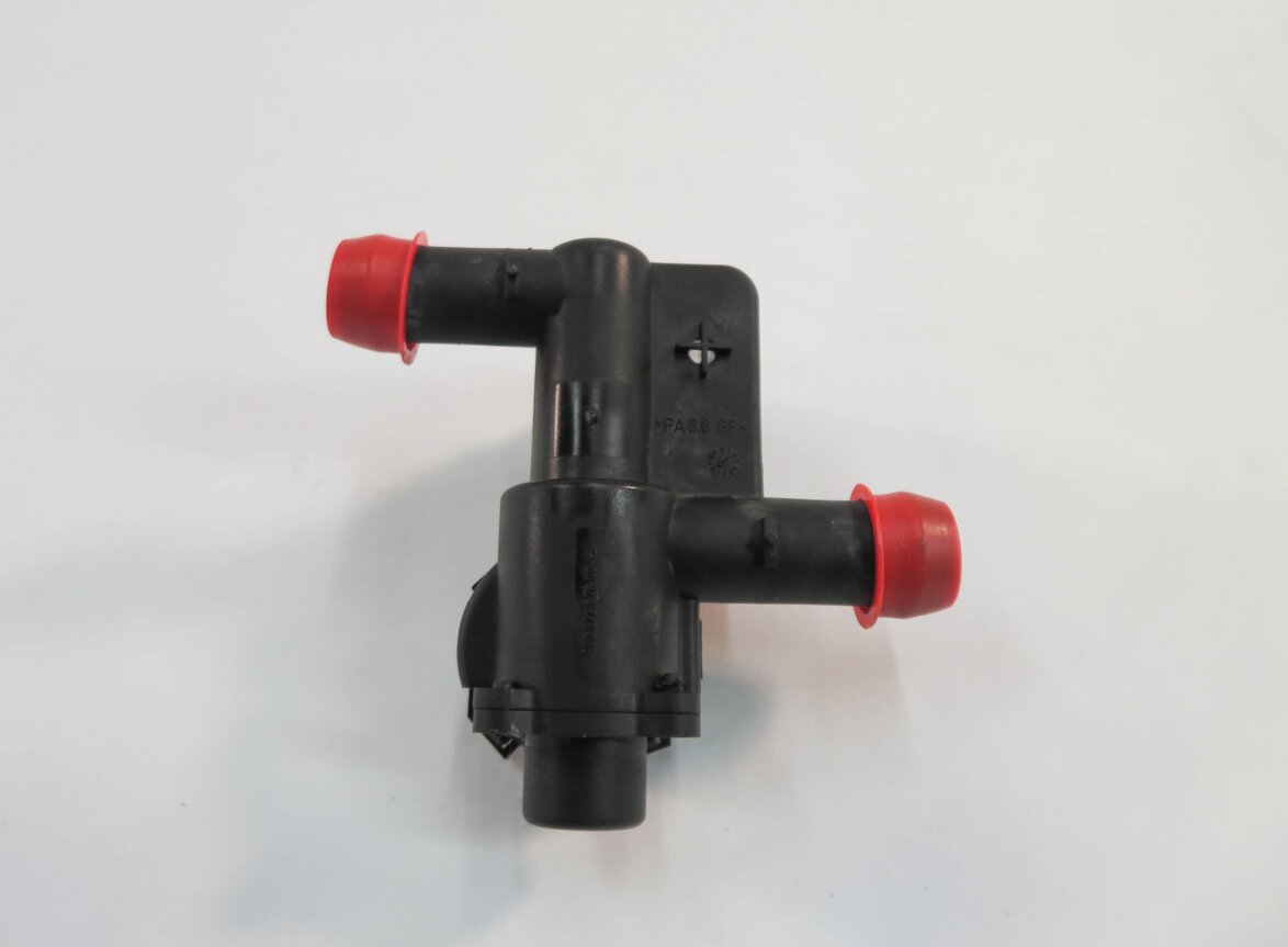 Thumbnail 6: 2012 PORSCHE PANAMERA (970 G1) 3.6L M46 ENGINE - AUX AUXILIARY WATER PUMP