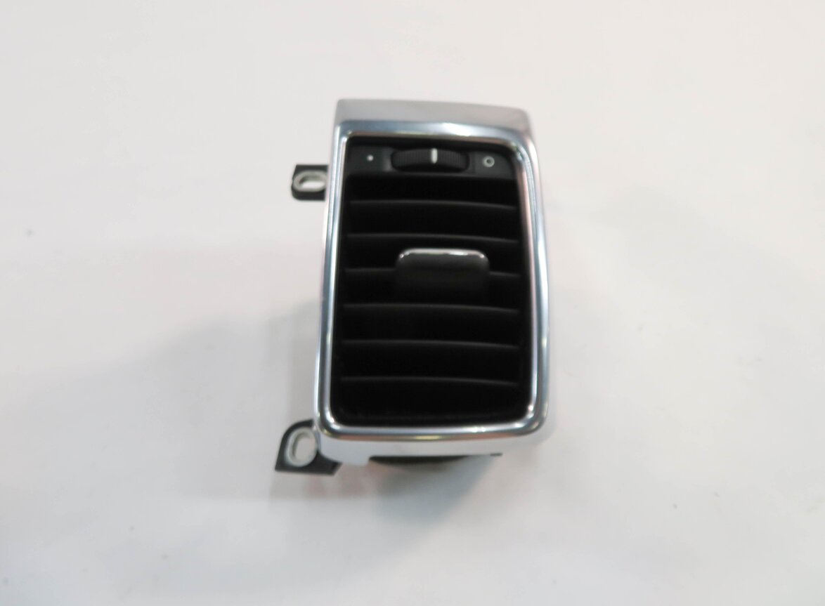 Thumbnail 2: 2012 PORSCHE PANAMERA (970 G1) LEFT REAR HEATER A/C AIR VENT