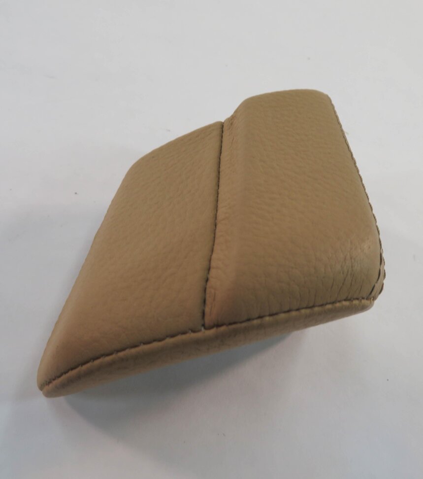 Thumbnail 6: 2012 PORSCHE PANAMERA (970 G1) LEFT REAR DOOR ARMREST TRIM EXTENSION (BEIGE)