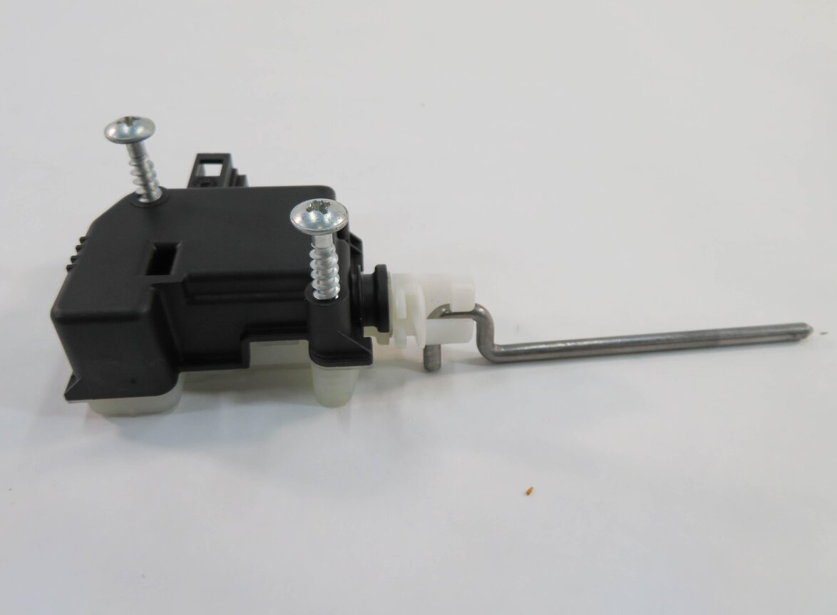 Thumbnail 5: 2012 PORSCHE PANAMERA (970 G1) FUEL TANK DOOR ACTUATOR SERVO MOTOR