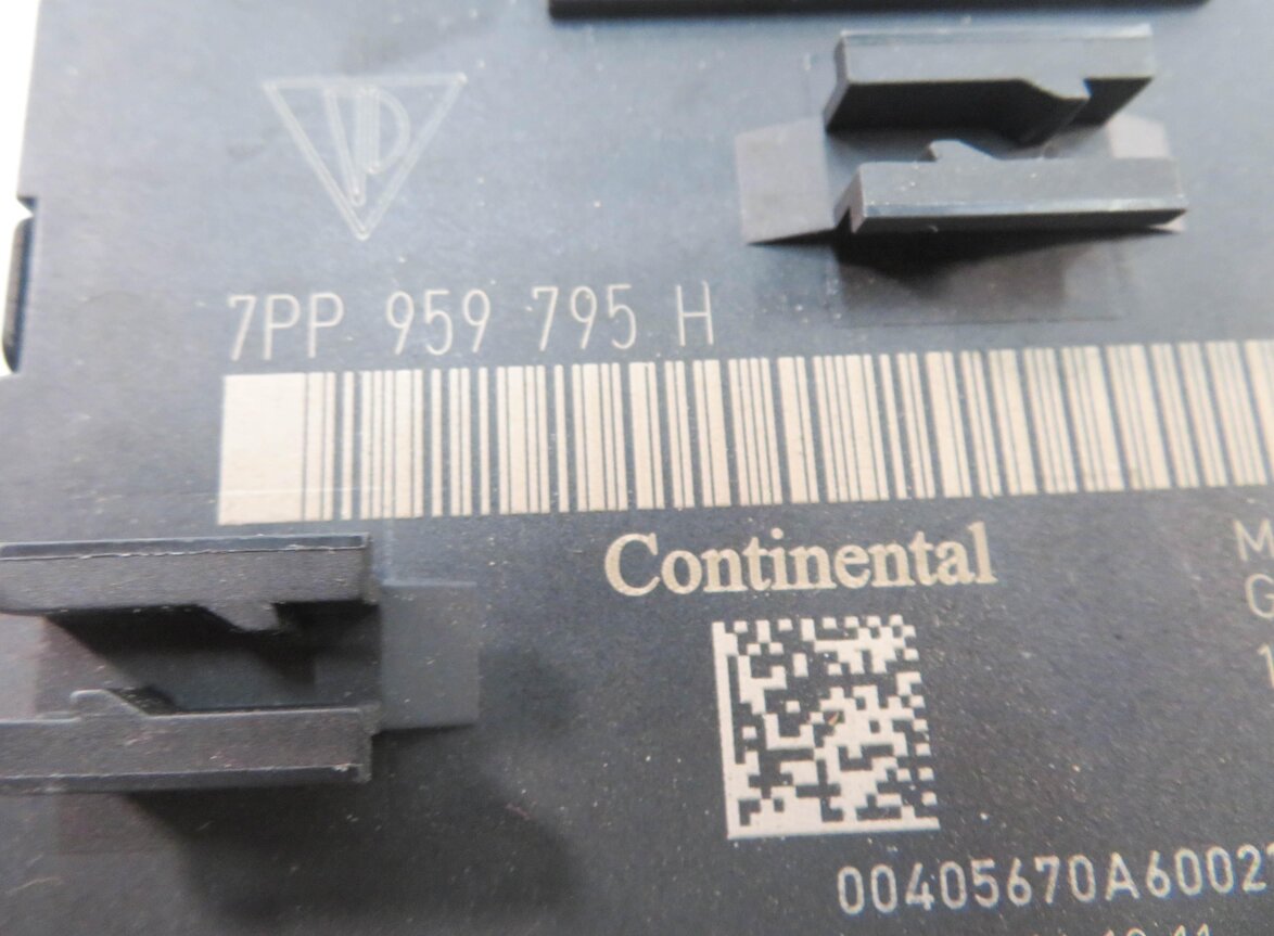 Thumbnail 8: 2012 PORSCHE PANAMERA (970 G1) LEFT REAR DOOR CONTROL MODULE