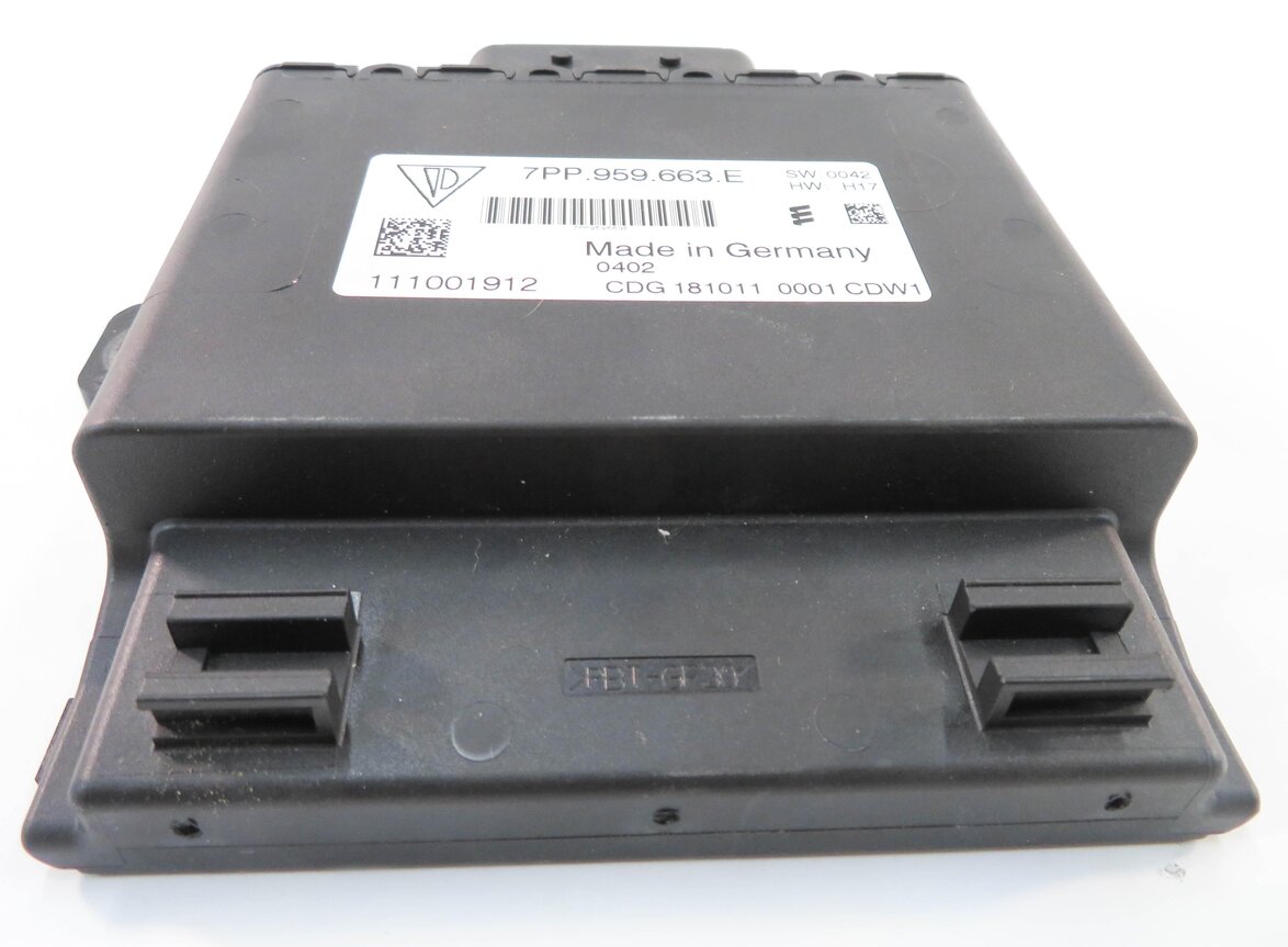 Thumbnail 4: 2012 PORSCHE PANAMERA (970 G1) VOLTAGE CONVERTER MODULE
