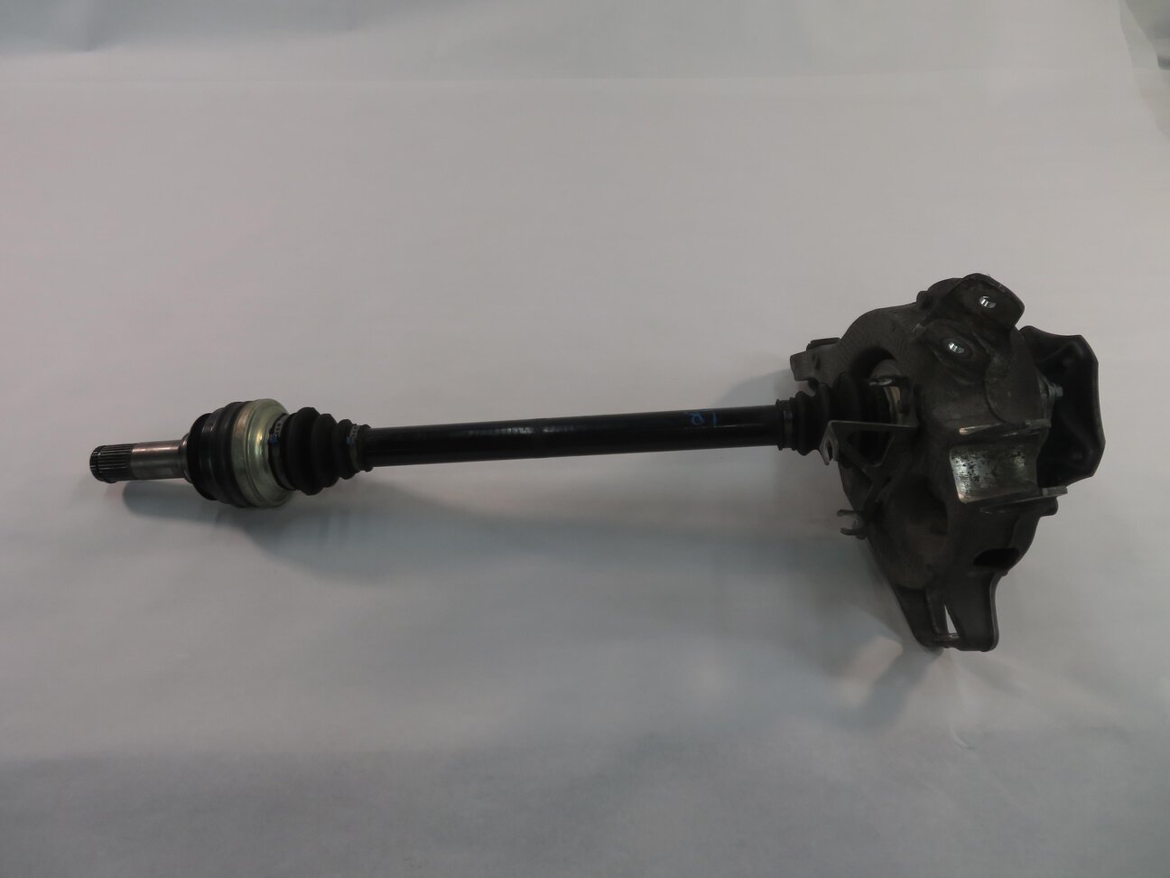2010-2016 PORSCHE PANAMERA (970 G1) LEFT DRIVER REAR CV AXLE SHAFT w/ KNUCKLE