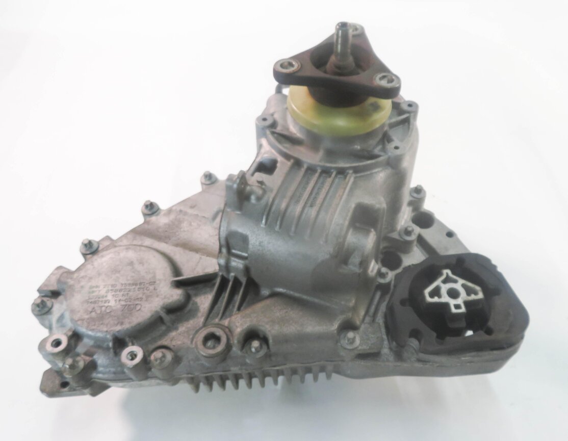 Thumbnail 5: 2009-2014 BMW X5M X6 X6M (E70 E71) 4.4L S63 TWIN TURBO ENGINE - TRANSFER CASE
