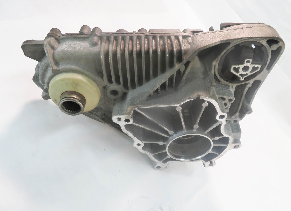 Thumbnail 8: 2009-2014 BMW X5M X6 X6M (E70 E71) 4.4L S63 TWIN TURBO ENGINE - TRANSFER CASE
