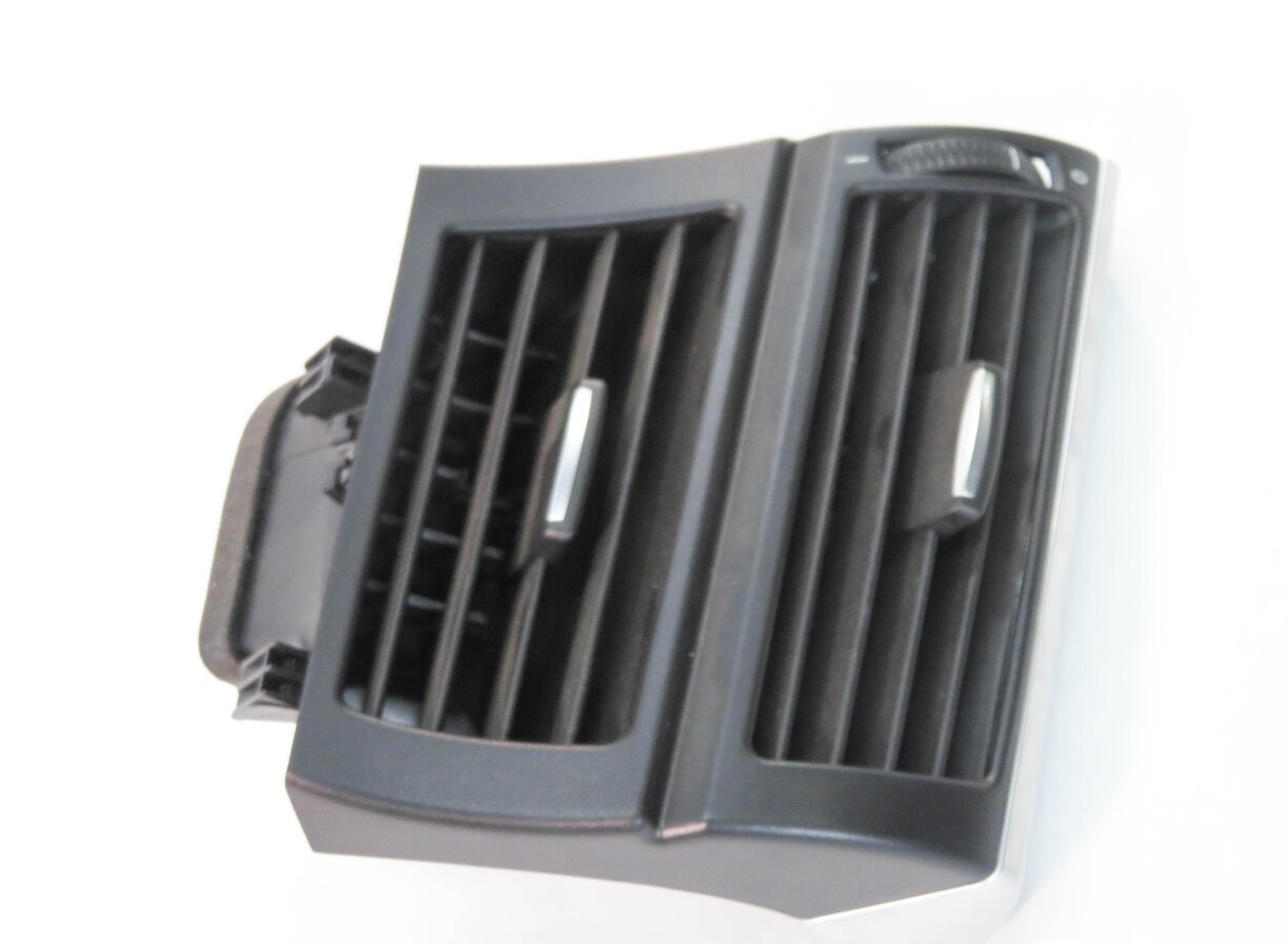 Thumbnail 3: 2013 BMW X5M ///M (E70) LEFT DRIVER DASH HEATER A/C AIR VENT