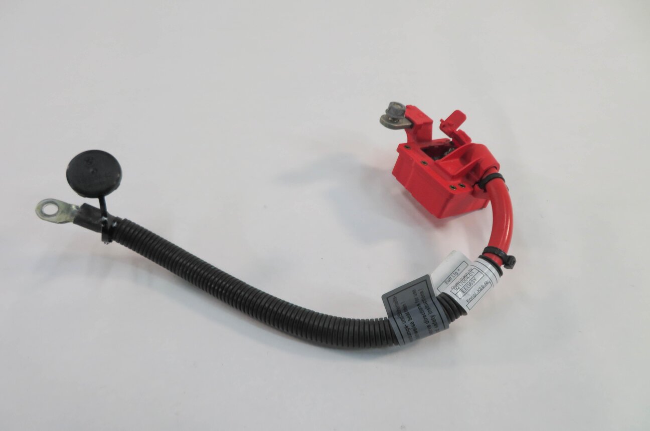 Thumbnail 5: 2013 BMW X5M ///M (E70) POSITIVE BATTERY CABLE SRS
