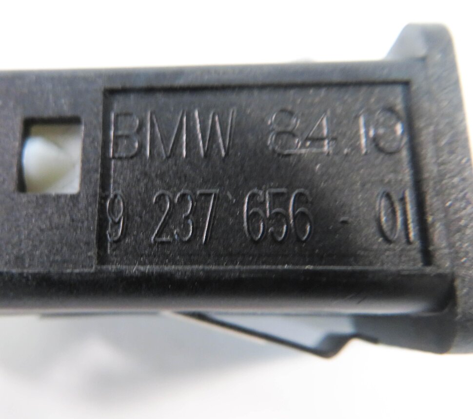 Thumbnail 6: 2013 BMW X5M ///M (E70) USB CHARGING PLUG PORT