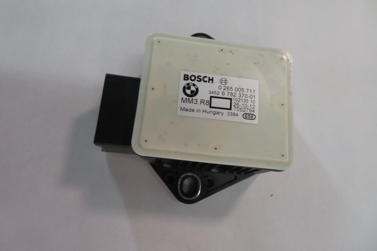 Thumbnail 4: 2013 BMW X5M ///M (E70) YAW SPEED ACCELERATION TURN RATE STABILITY SENSOR