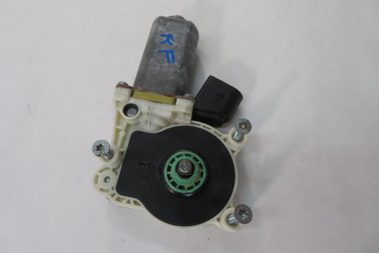 Thumbnail 2: 2007-2014 BMW X5 X6 (E70 E71) RIGHT SIDE POWER WINDOW MOTOR (FITS FRONT & REAR)