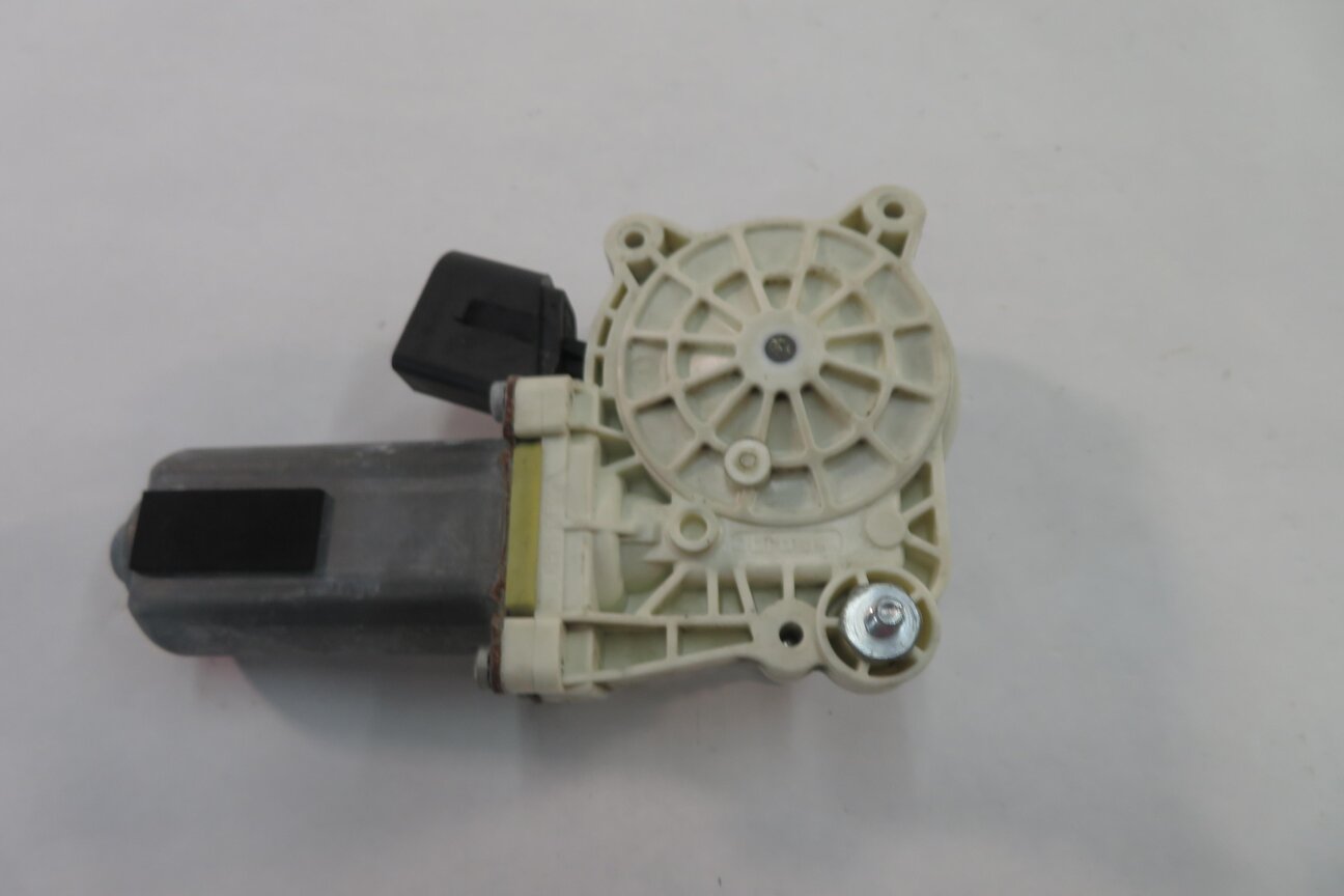Thumbnail 5: 2007-2014 BMW X5 X6 (E70 E71) LEFT SIDE POWER WINDOW MOTOR (FITS FRONT & REAR)