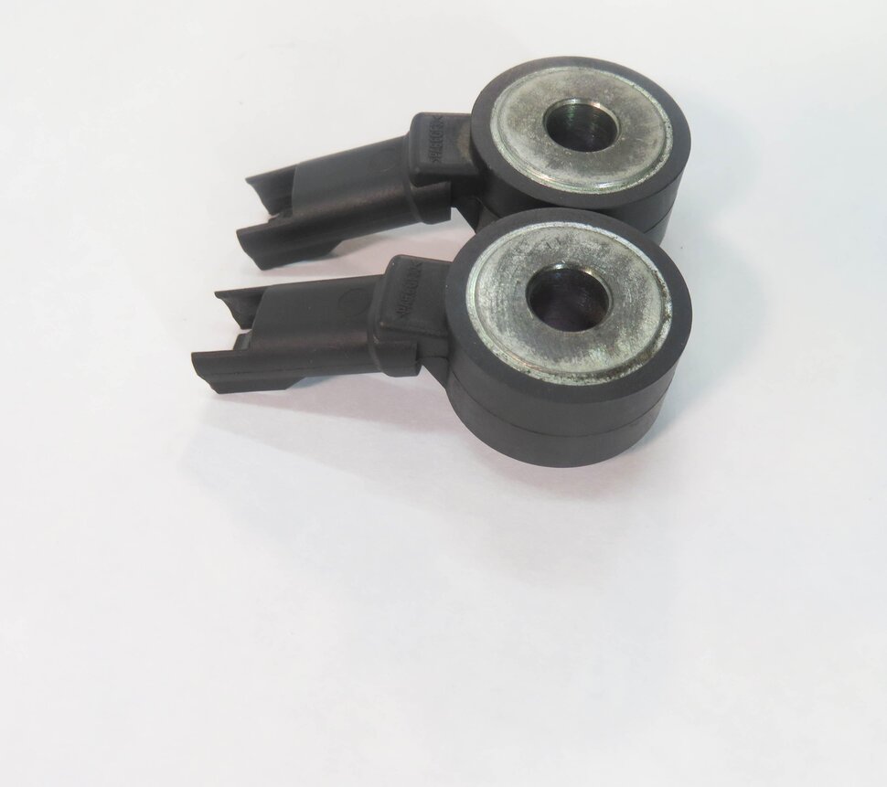 Thumbnail 3: 2013 BMW X5M ///M (E70) 4.4L S63 ENGINE - KNOCK PING DETONATION SENSOR SET-2