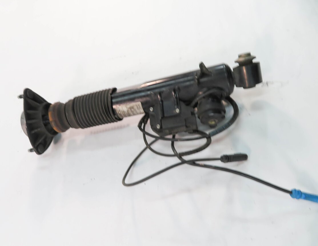 Thumbnail 4: 2013 BMW X5M ///M (E70) RIGHT PASSENGER REAR EDC ELECTRONIC DAMPENING SHOCK