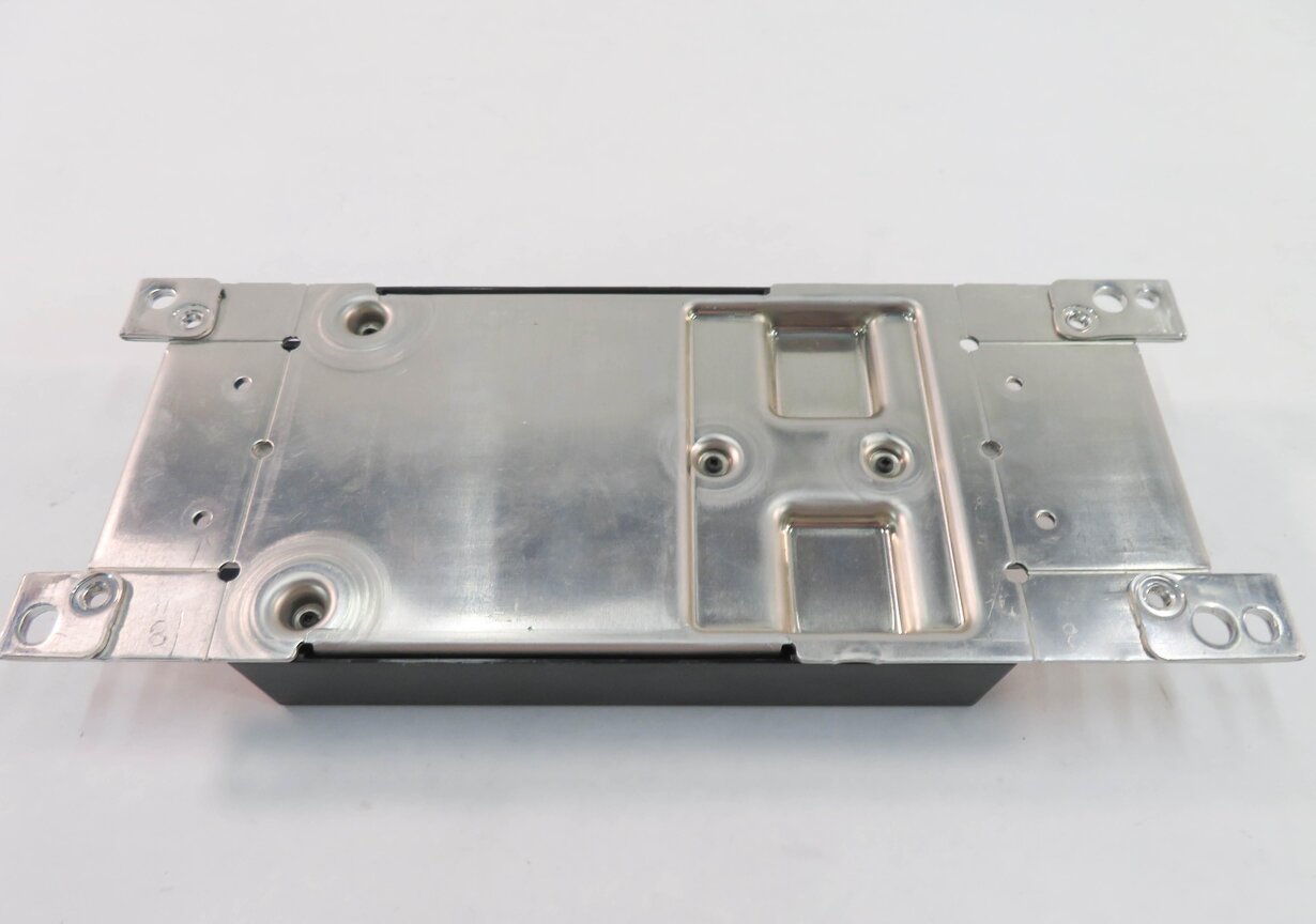 Thumbnail 5: 2013 BMW 750i (F01) BLUETOOTH TELEMATICS COMMUNICATION CONTROL MODULE