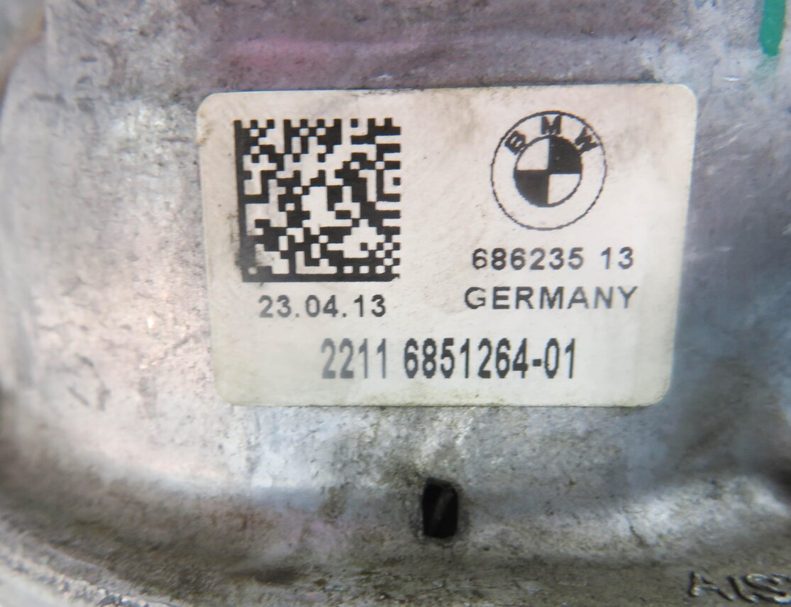 Thumbnail 5: 2013 BMW 750i (F01) 4.4L N63 TWIN TURBO ENGINE - RIGHT MOTOR MOUNT