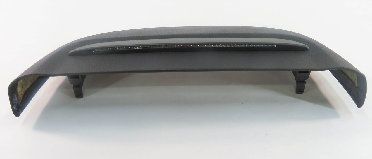 2013 BMW 750i (F01) RIGHT FRONT PASSENGER SEAT LIGHTED BACK PANEL (BLACK)