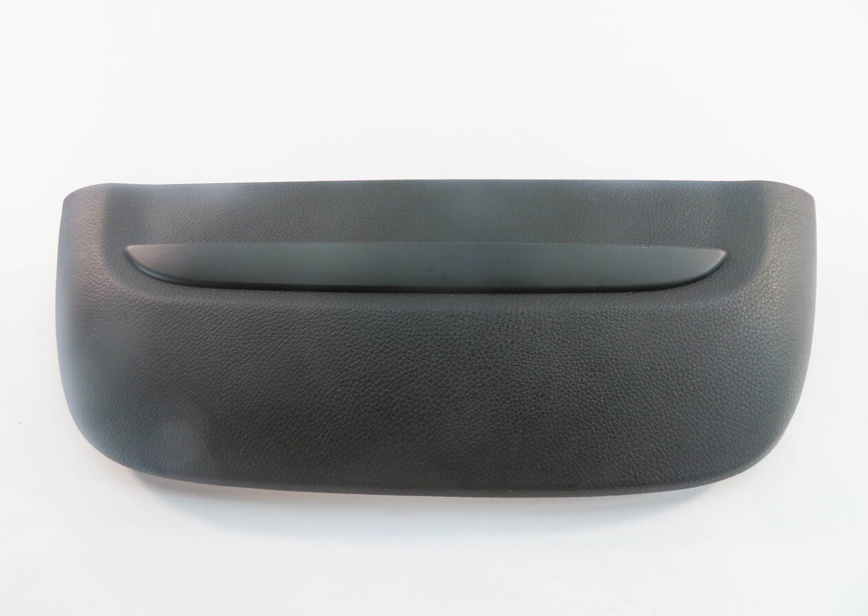 Thumbnail 4: 2013 BMW 750i (F01) RIGHT FRONT PASSENGER SEAT LIGHTED BACK PANEL (BLACK)