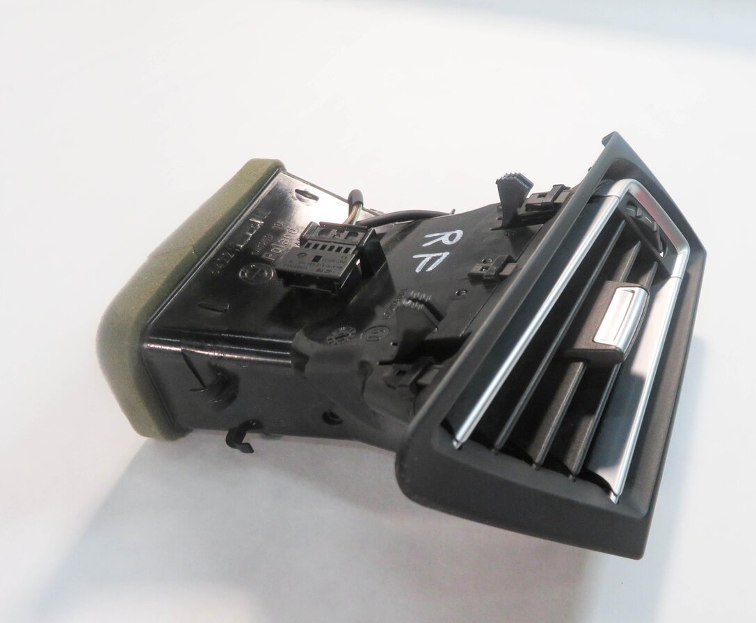 Thumbnail 3: 2013 BMW 750i (F01) RIGHT FRONT PASSENGER DASH HEATER A/C AIR VENT