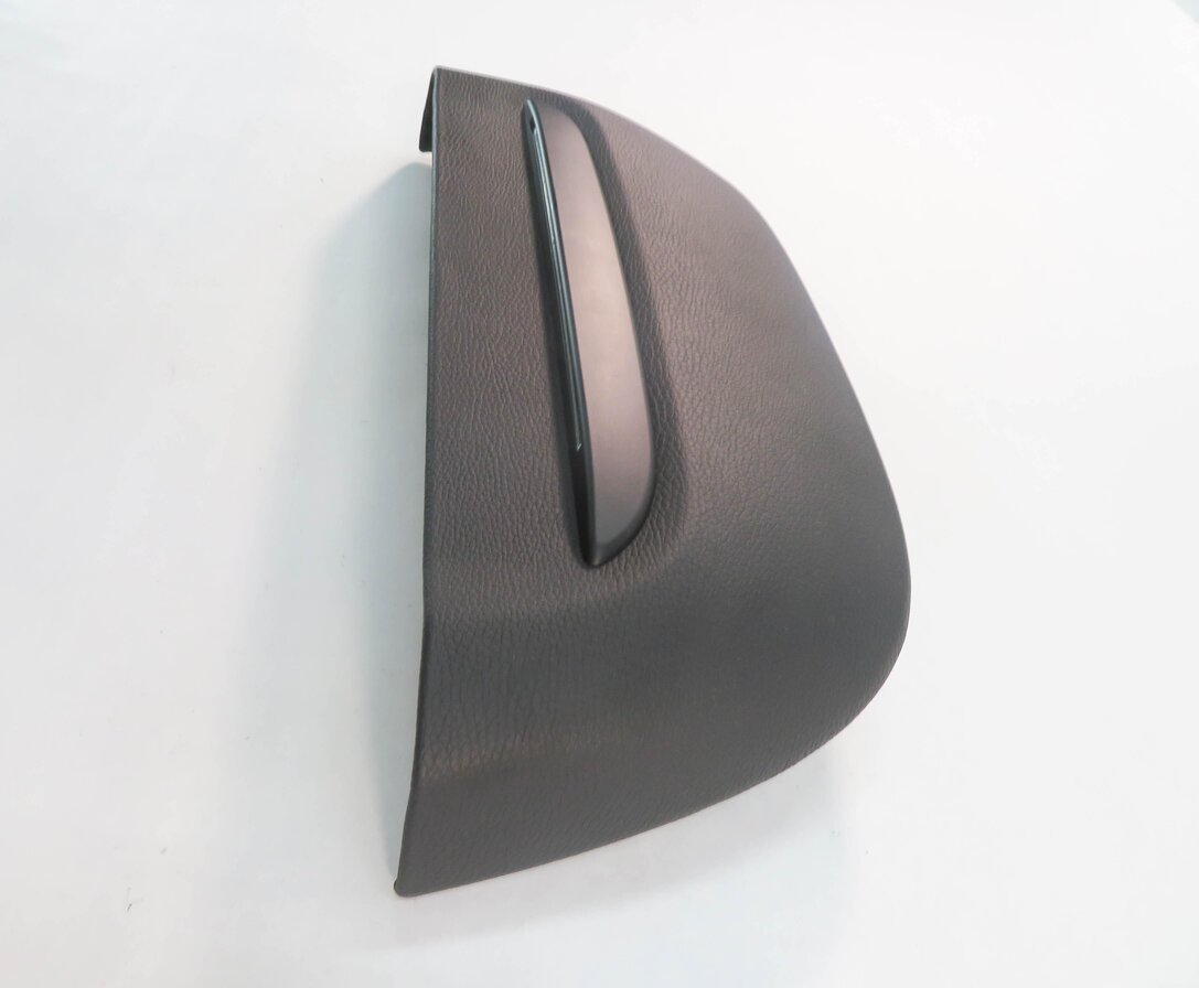 Thumbnail 3: 2013 BMW 750i (F01) LEFT FRONT DRIVER SEAT LIGHTED BACK PANEL (BLACK)