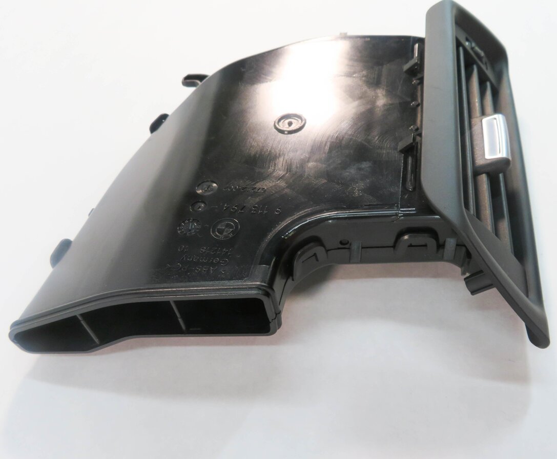 Thumbnail 3: 2013 BMW 750i (F01) RIGHT PASSENGER REAR PILLAR HEATER A/C AIR VENT