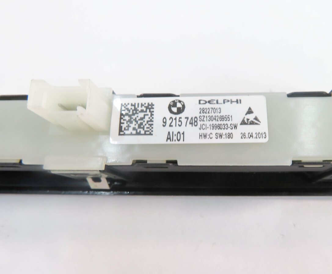 Thumbnail 5: 2013 BMW 750i (F01) RIGHT FRONT PASSENGER MEMORY SEAT POSITION SWITCH BUTTON