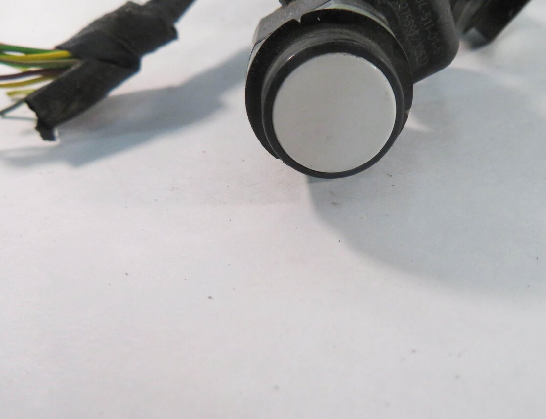 Thumbnail 4: 2013 BMW 750i (F01) REAR PDC PARK DISTANCE SENSOR SET-4 w/ HARNESS (WHITE 300)