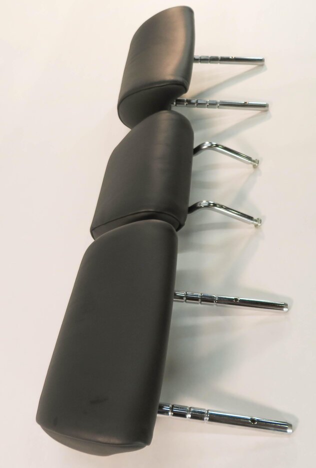 Thumbnail 2: 2013 BMW 750i (F01) REAR - LEFT / CENTER / RIGHT - HEADREST SET (BLACK LEATHER)
