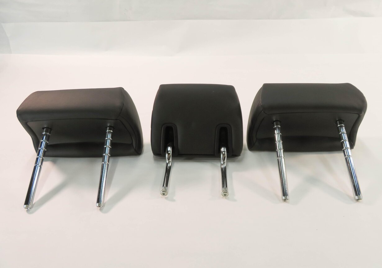 Thumbnail 5: 2013 BMW 750i (F01) REAR - LEFT / CENTER / RIGHT - HEADREST SET (BLACK LEATHER)