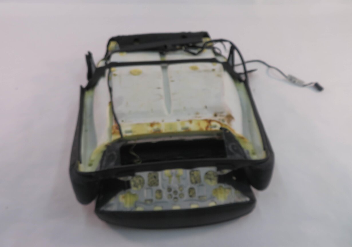 Thumbnail 4: 2013 BMW 750i (F01) LEFT FRONT DRIVER LOWER BOTTOM HEATED SEAT CUSHION (BLACK)