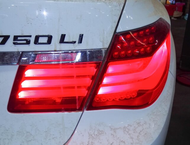 Thumbnail 2: 13-15 BMW 740i 750i 760i ACTIVEHYBRID-7 B7 (F01 F02 F04) RIGHT INNER TAILLIGHT