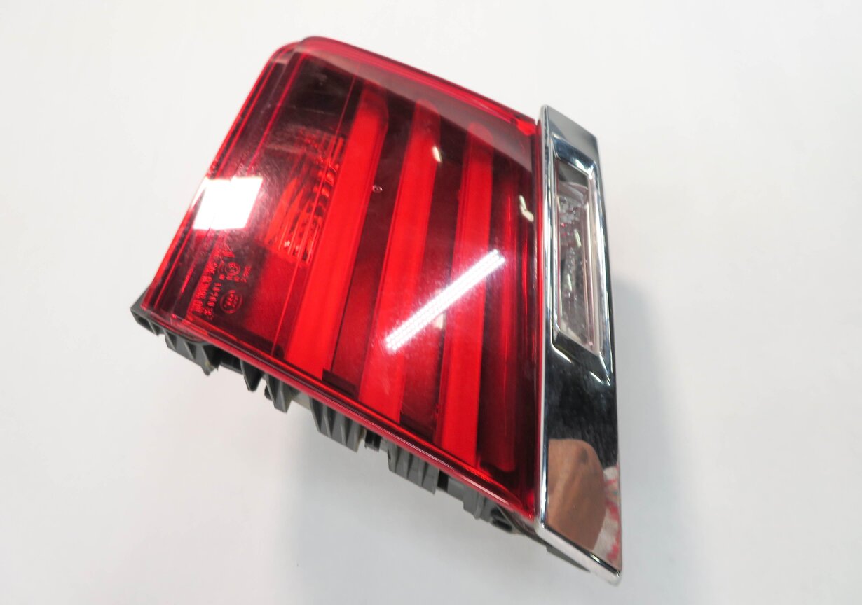 Thumbnail 3: 13-15 BMW 740i 750i 760i ACTIVEHYBRID-7 B7 (F01 F02 F04) RIGHT INNER TAILLIGHT