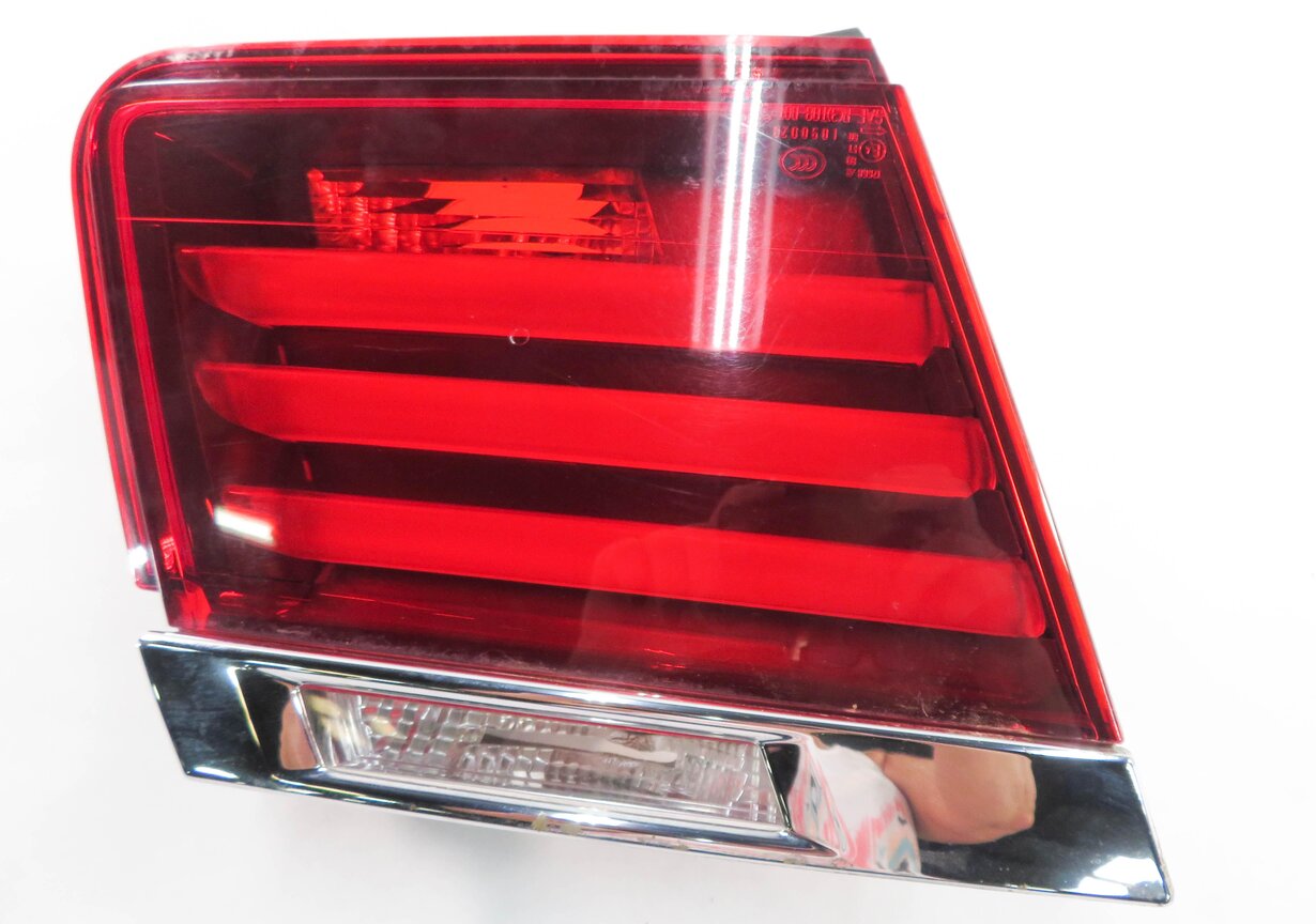 13-15 BMW 740i 750i 760i ACTIVEHYBRID-7 B7 (F01 F02 F04) LEFT INNER TAILLIGHT