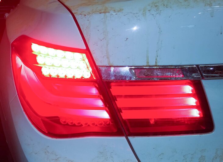 Thumbnail 2: 13-15 BMW 740i 750i 760i ACTIVEHYBRID-7 B7 (F01 F02 F04) LEFT INNER TAILLIGHT