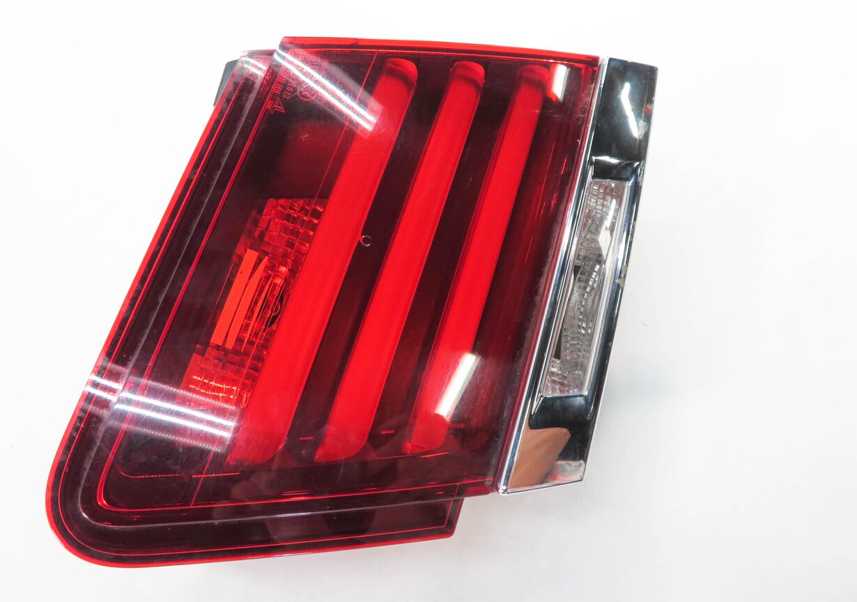 Thumbnail 3: 13-15 BMW 740i 750i 760i ACTIVEHYBRID-7 B7 (F01 F02 F04) LEFT INNER TAILLIGHT