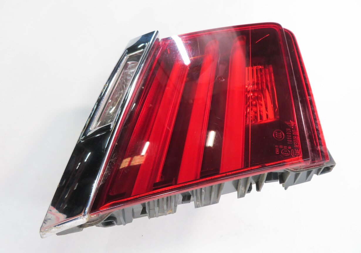 Thumbnail 4: 13-15 BMW 740i 750i 760i ACTIVEHYBRID-7 B7 (F01 F02 F04) LEFT INNER TAILLIGHT
