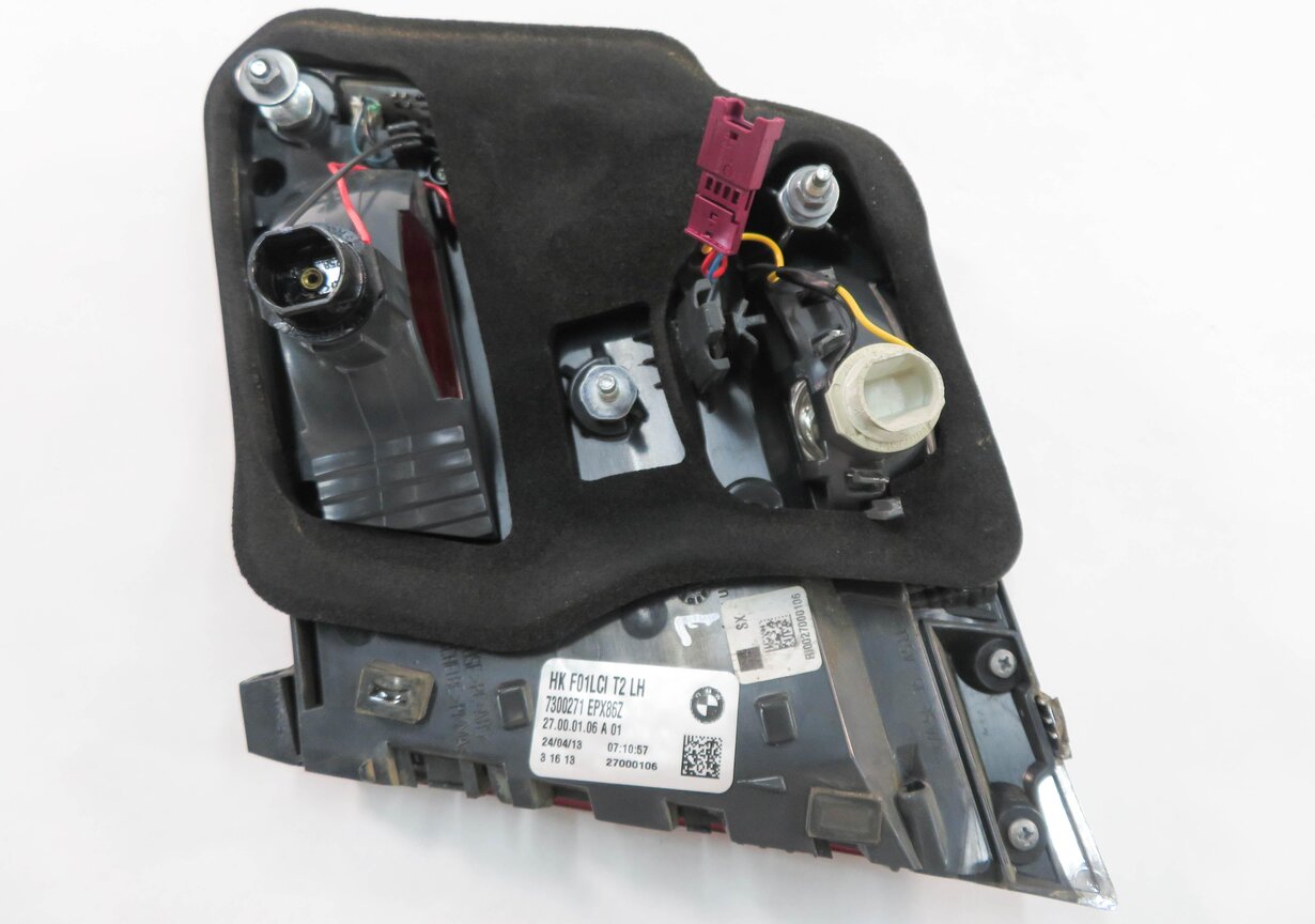 Thumbnail 6: 13-15 BMW 740i 750i 760i ACTIVEHYBRID-7 B7 (F01 F02 F04) LEFT INNER TAILLIGHT