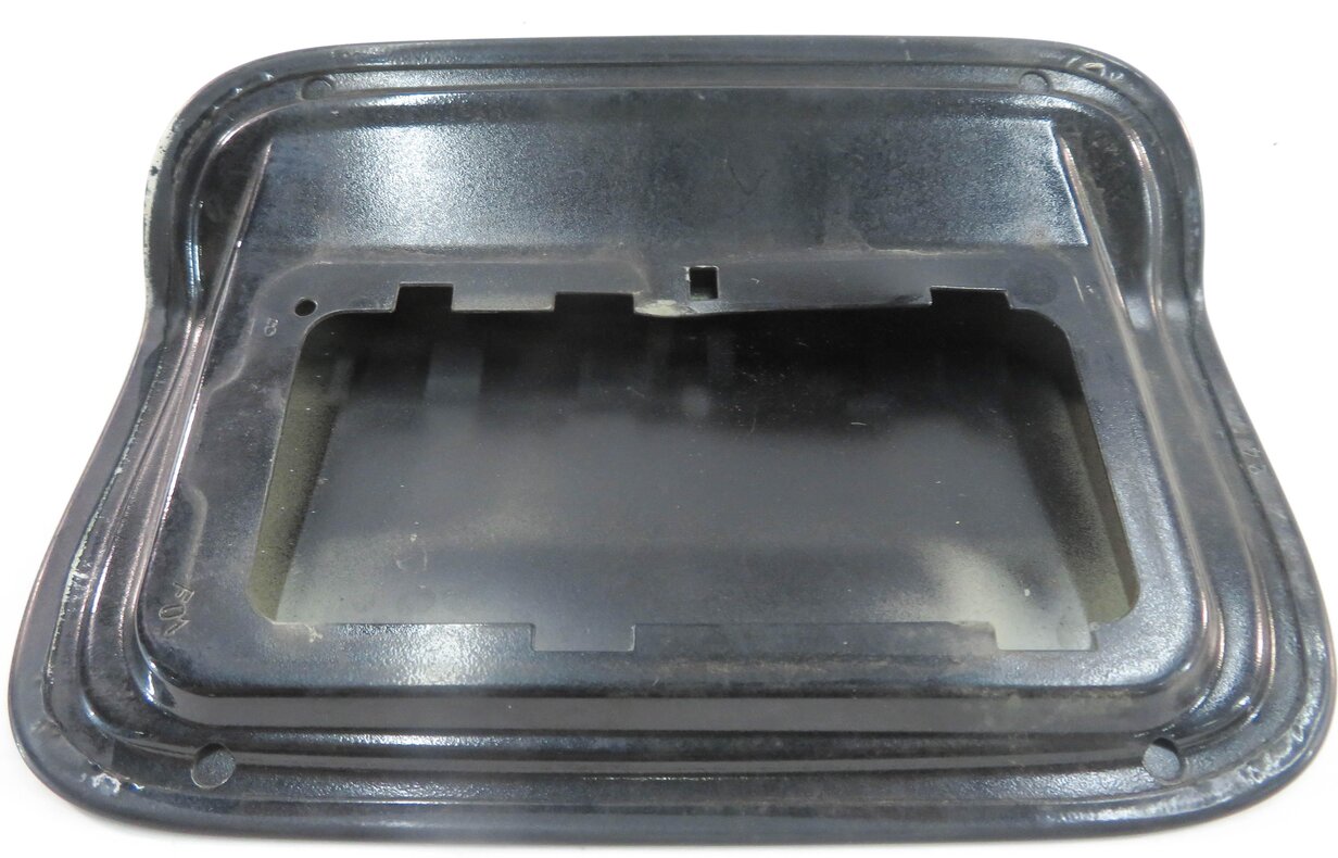 Thumbnail 5: 09-15 BMW 740Li 750Li 760Li B7 LWB (F02) FUEL TANK FILLER DOOR TRIM (BLACK)