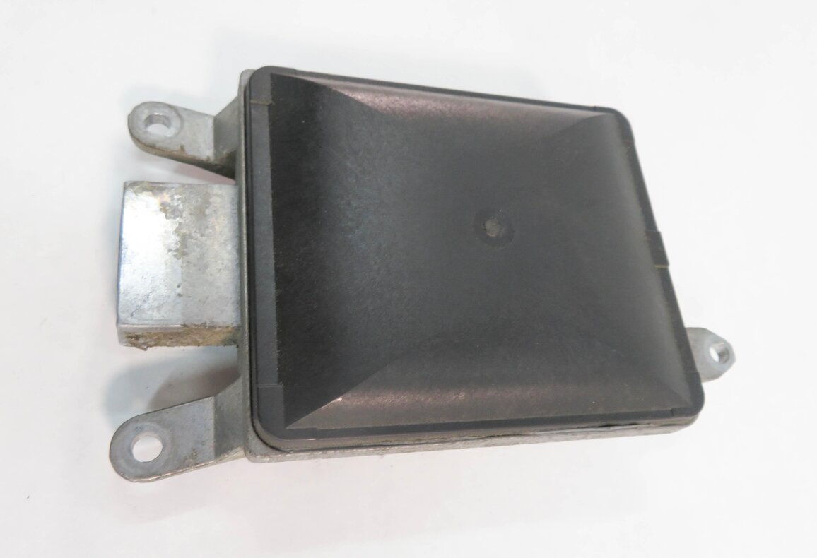 Thumbnail 4: 2010 BMW 750i (F01) RIGHT PASSENGER REAR LANE DEPARTURE WARNING MODULE (MASTER)