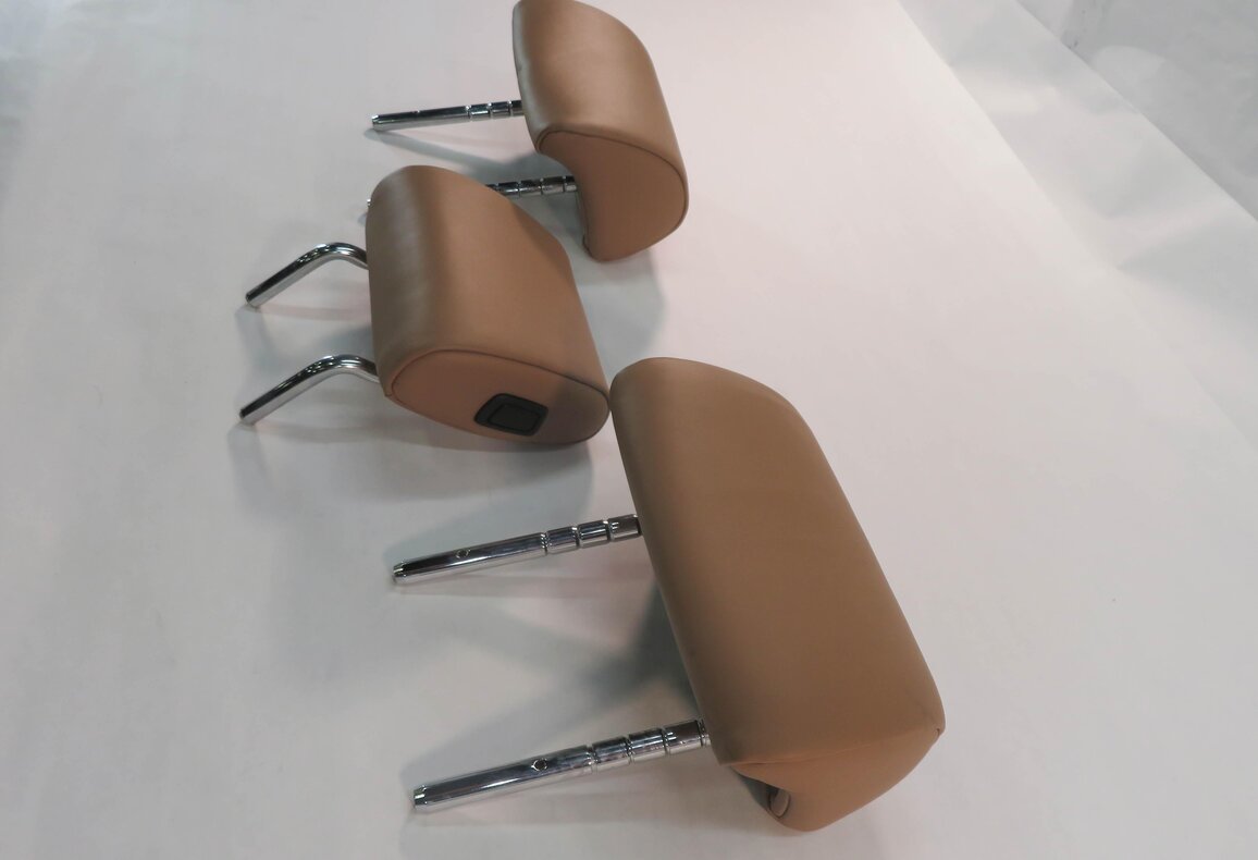 Thumbnail 3: 2010 BMW 750i (F01) REAR - LEFT / CENTER / RIGHT - HEADREST SET (SADDLE BROWN)