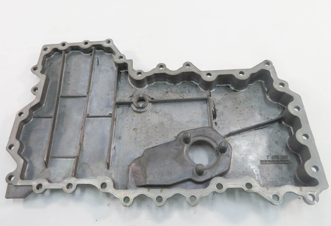 Thumbnail 2: 10-17 BMW 550i 650i 750i B6 B7 4.4L TWIN TURBO AWD X-DRIVE LOWER ENGINE OIL PAN