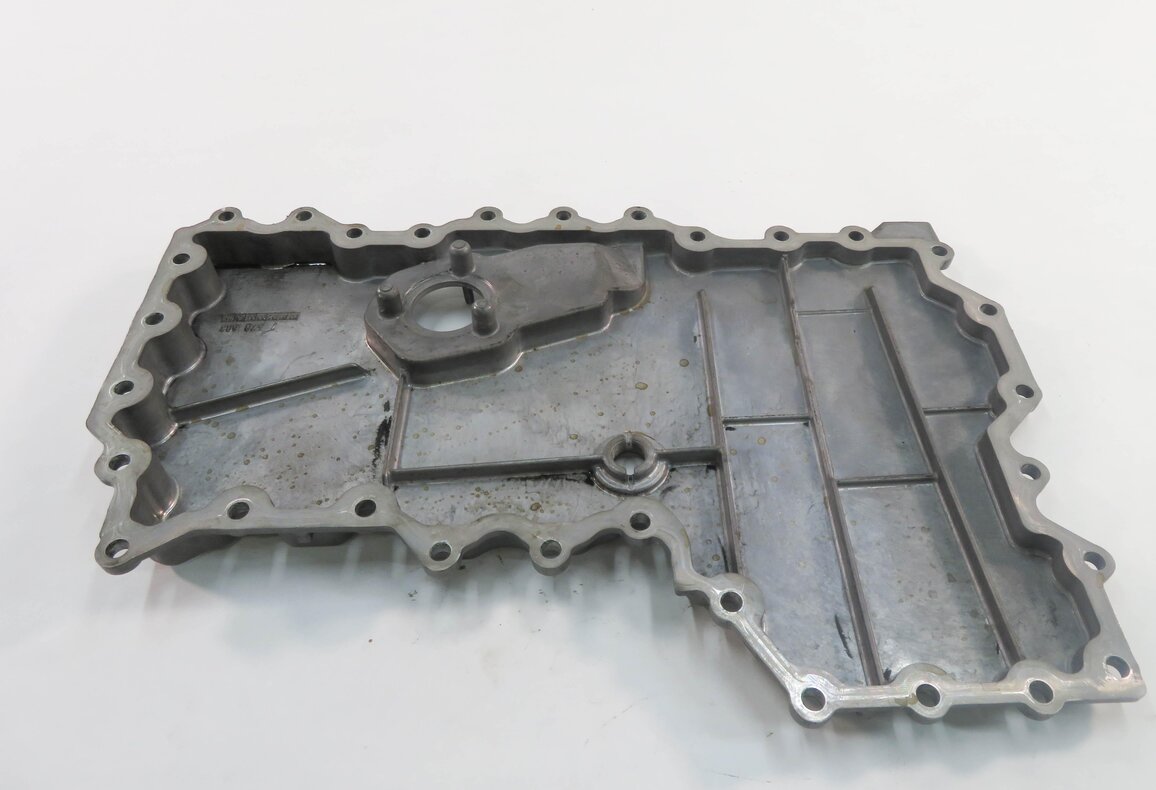 Thumbnail 5: 10-17 BMW 550i 650i 750i B6 B7 4.4L TWIN TURBO AWD X-DRIVE LOWER ENGINE OIL PAN